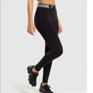 Gym shark fit leggings